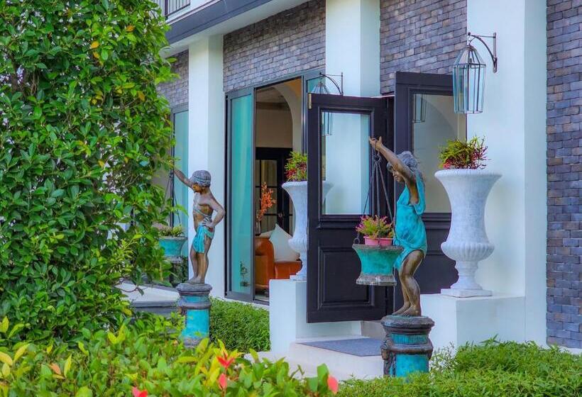 호텔 Bergh Apton Khao Yai