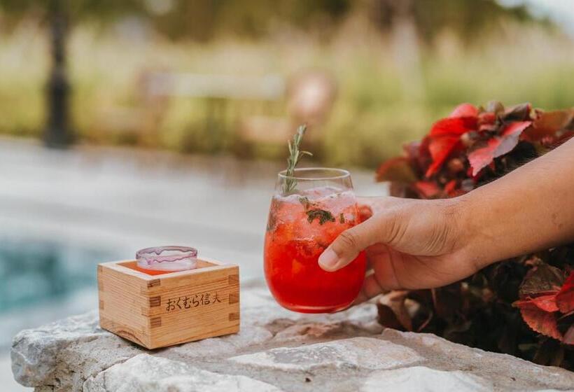 호텔 Bergh Apton Khao Yai