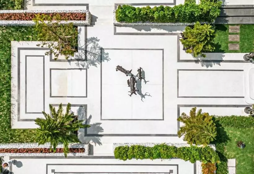 Hotelli Bergh Apton Khao Yai