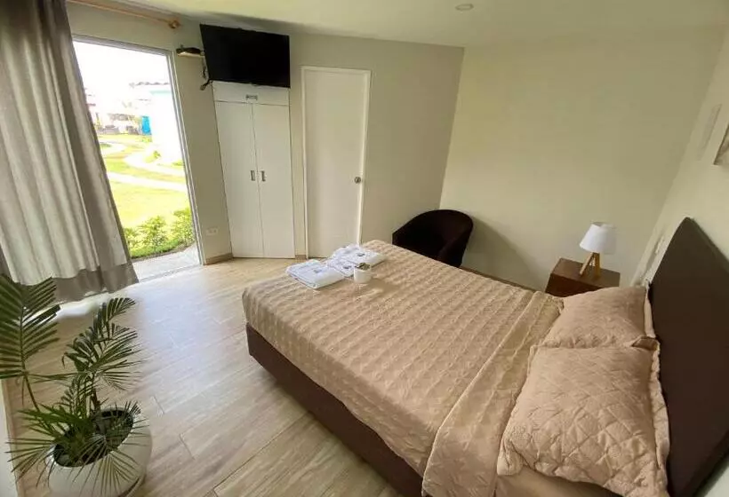 Hotelli Bungalow Jatun Mama