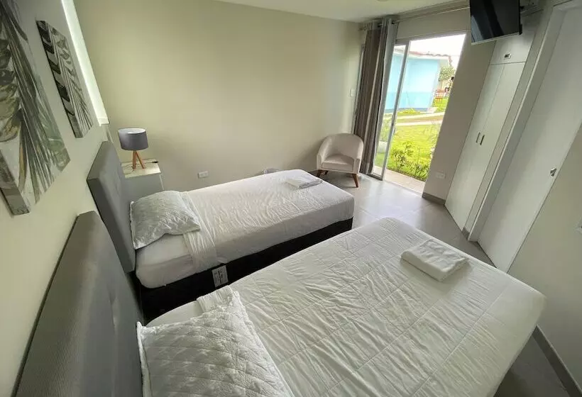 Hotelli Bungalow Jatun Mama