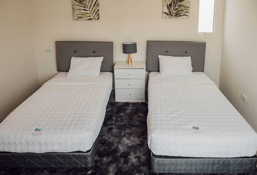 ホテル Bungalow Jatun Mama