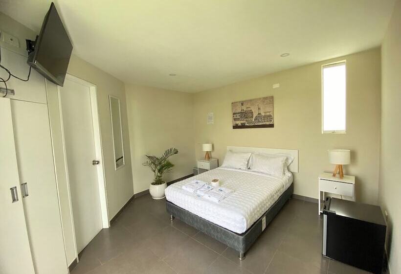 ホテル Bungalow Jatun Mama