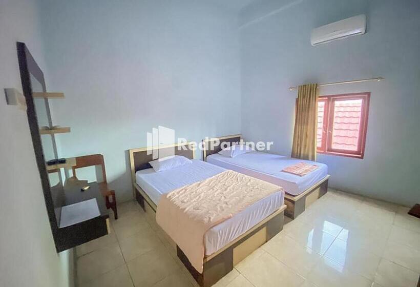 בית מלון כפרי Homestay Tirtasari Pinrang City Center Mitra Reddoorz