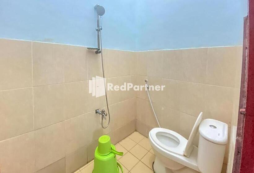 בית מלון כפרי Homestay Tirtasari Pinrang City Center Mitra Reddoorz