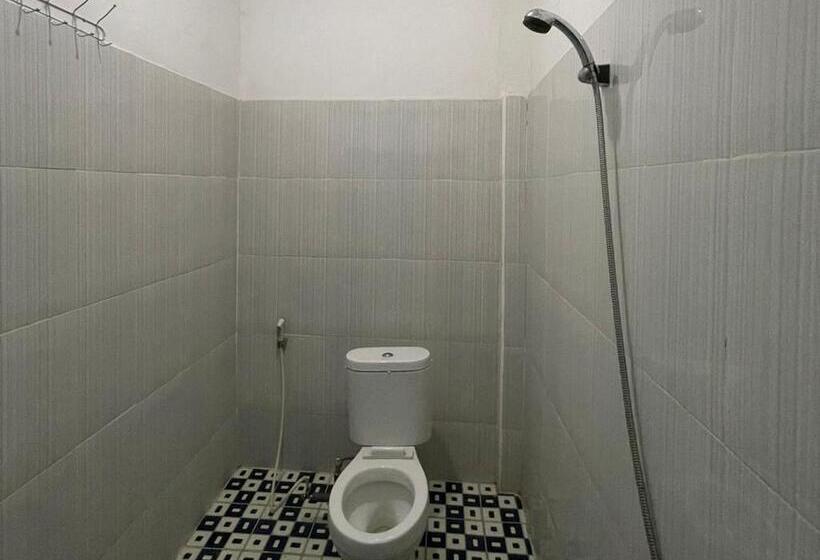 בית מלון כפרי Lucky 21 Syariah Mitra Reddoorz