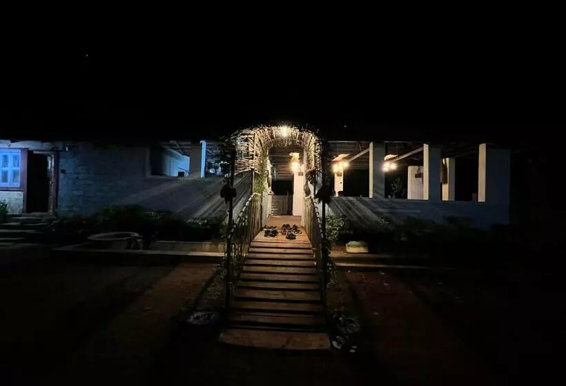 Hotelli Maati Nature Resort