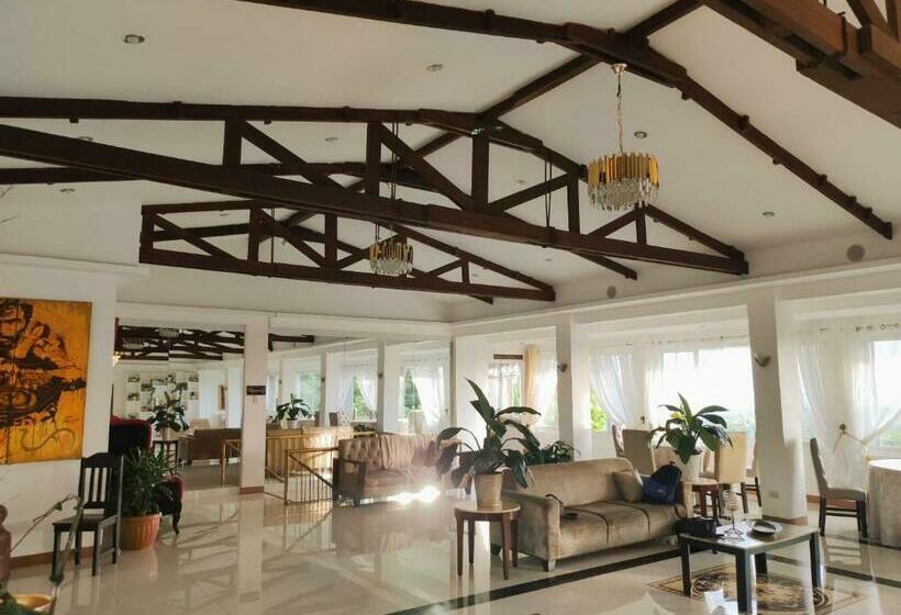 ホテル Maharlika Pilipinas Tagaytay