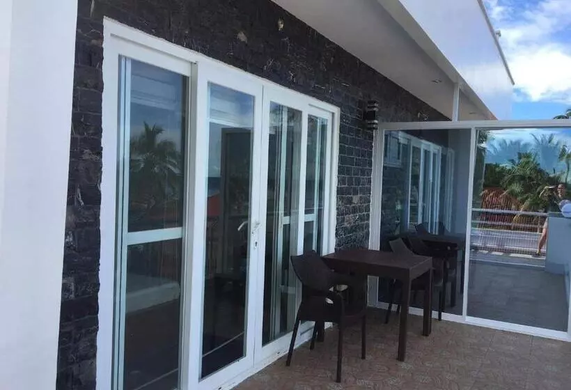 Hotelli Maykenn Beach