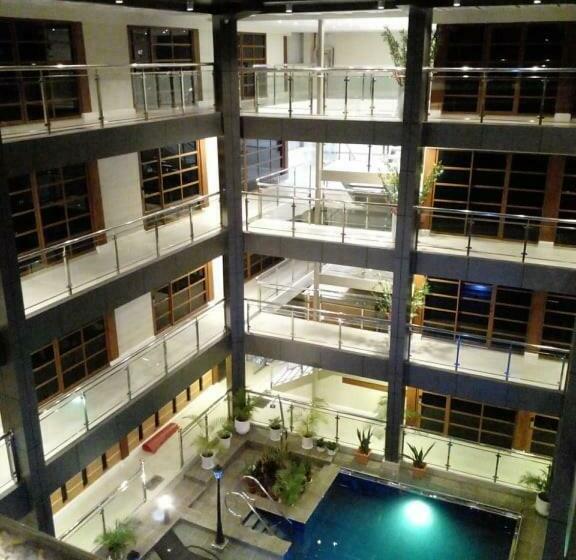 בית מלון כפרי Panglao Alona Suites