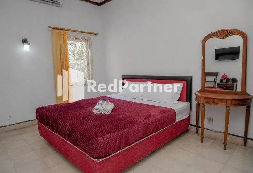 Hotelli Rajawali Guest House Mitra Reddoorz