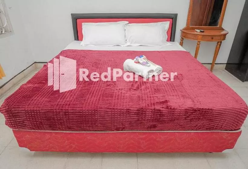 Hotelli Rajawali Guest House Mitra Reddoorz