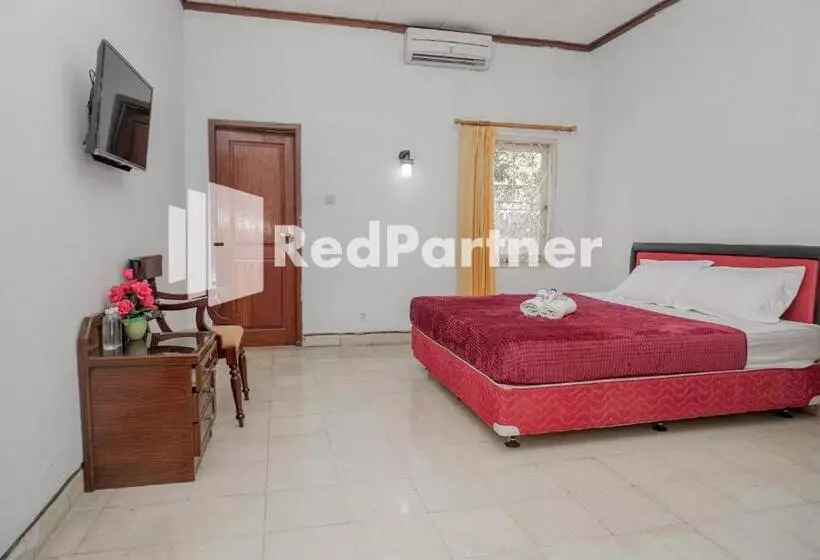 Hotelli Rajawali Guest House Mitra Reddoorz