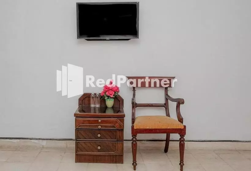 Hotelli Rajawali Guest House Mitra Reddoorz