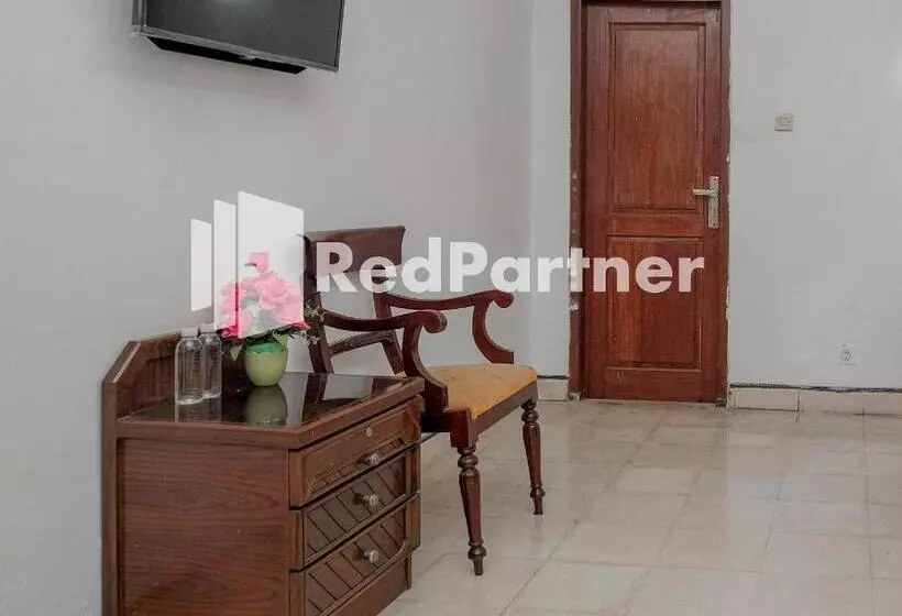 Hotelli Rajawali Guest House Mitra Reddoorz
