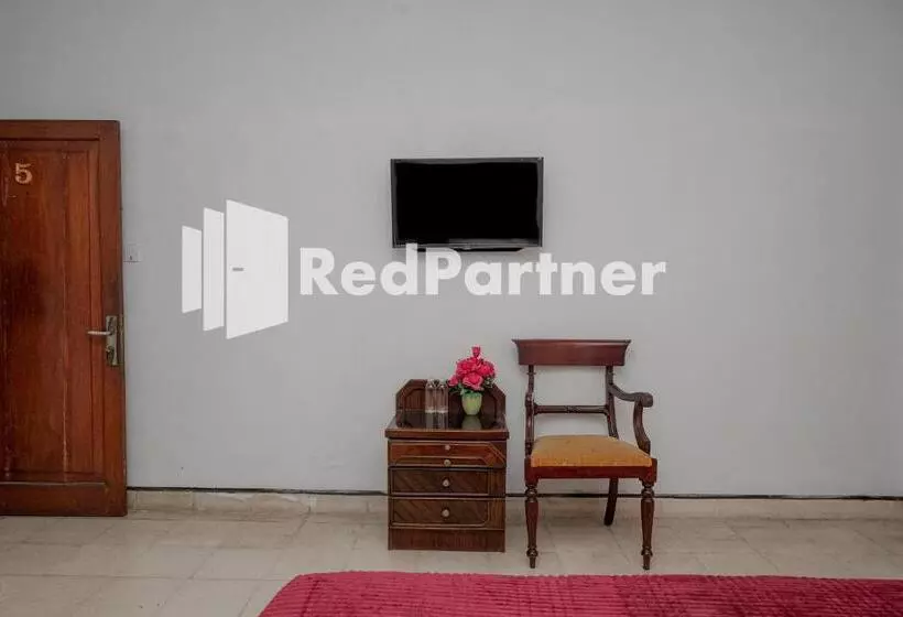 Hotelli Rajawali Guest House Mitra Reddoorz