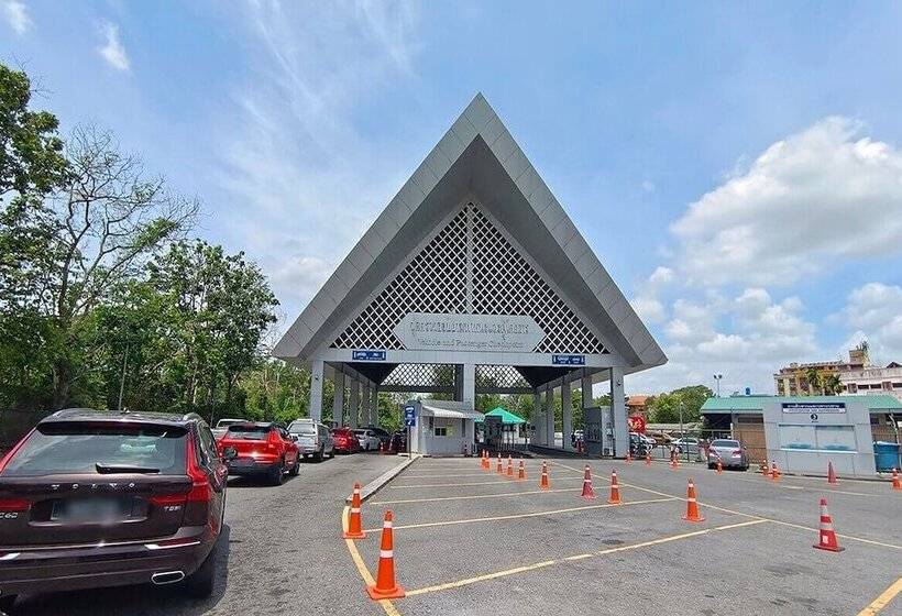 Hotel The Ring Border