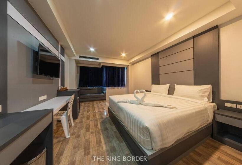 Hotel The Ring Border