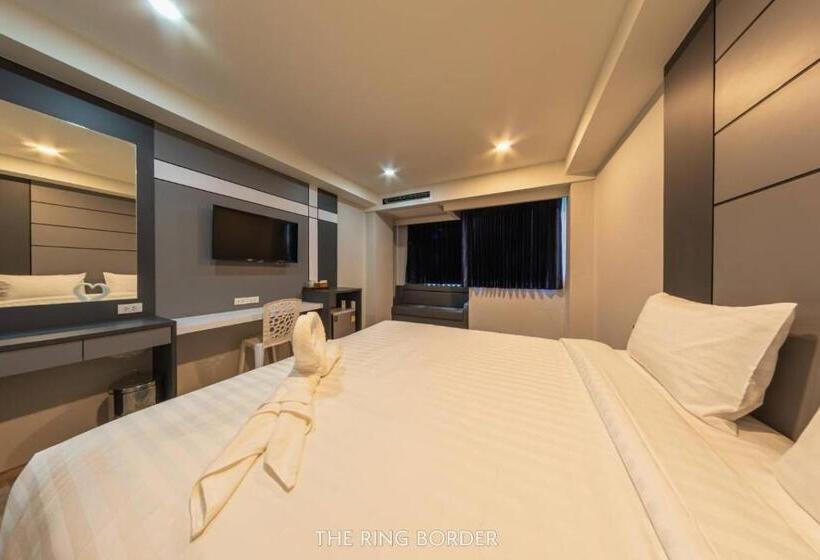 Hotel The Ring Border