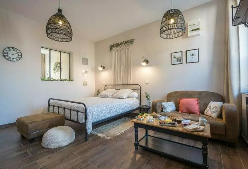 ペンション 6 Place De La Détente