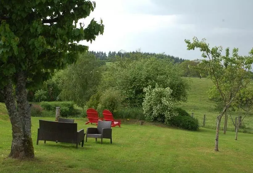 Majatalo B&b La Maison Des Collines Autour Chambres D Hôtes