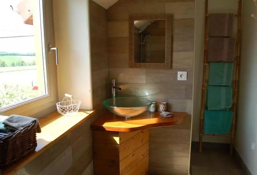 Majatalo B&b La Maison Des Collines Autour Chambres D Hôtes