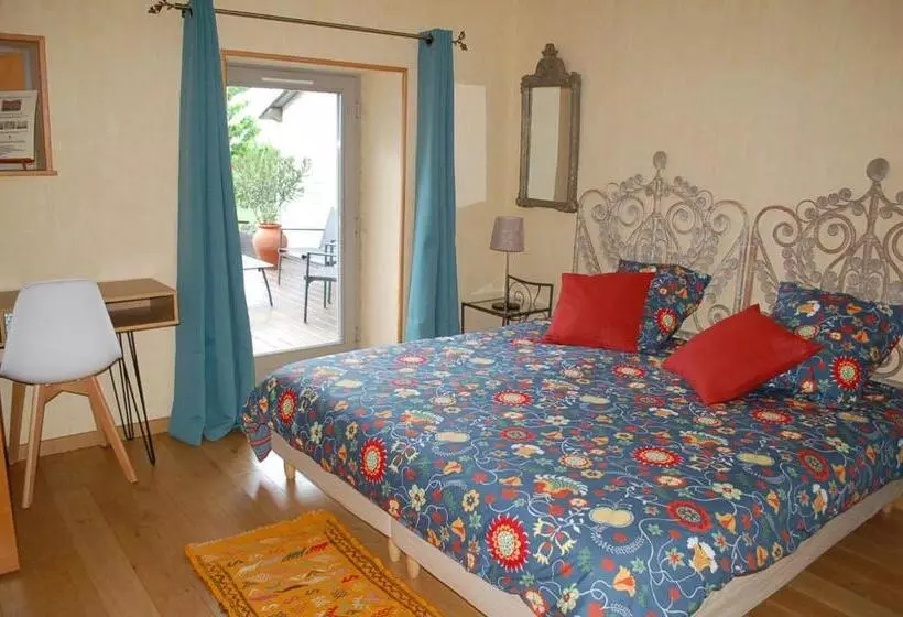 Majatalo B&b La Maison Des Collines Autour Chambres D Hôtes