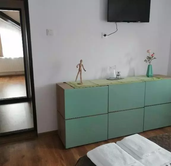 ペンション Casa Gramy