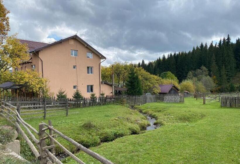 بنسيون Casa Gramy