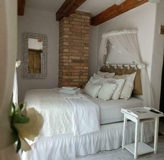 ペンション Květinový Apartmán Se Soukromou Terasou