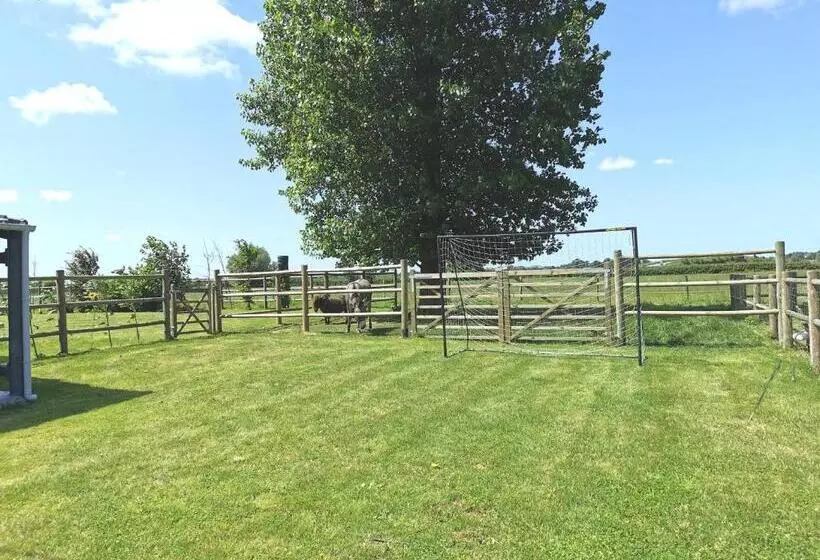 Majatalo Le Domaine Du Templier  Maréchal