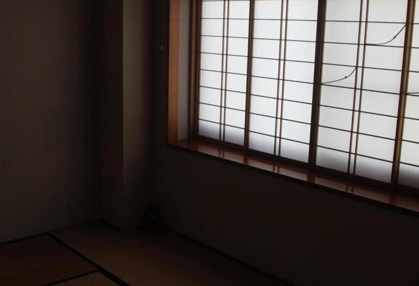 فندق صغير Shaq Bighouse