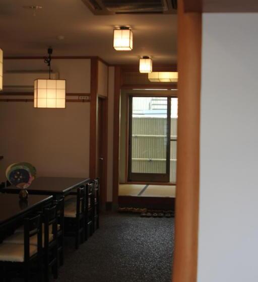 فندق صغير Shaq Bighouse