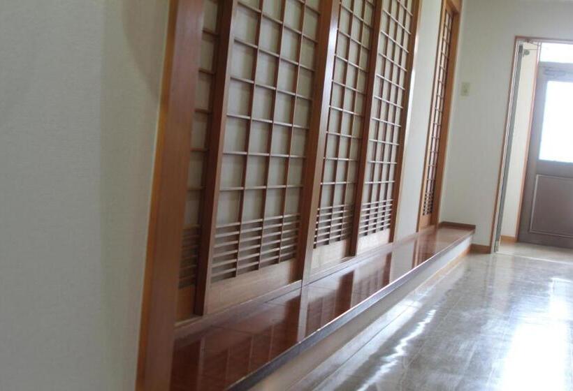 فندق صغير Shaq Bighouse