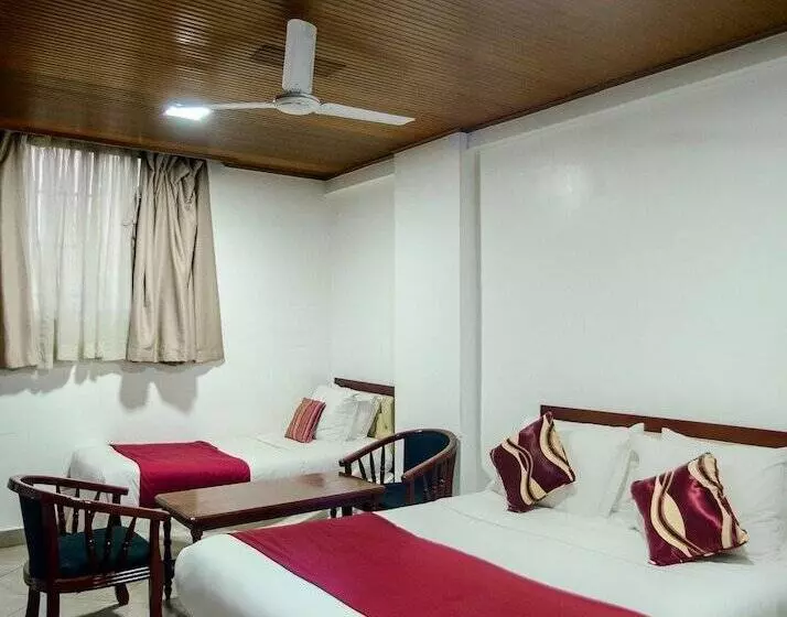 Diamond Plaza Apartments