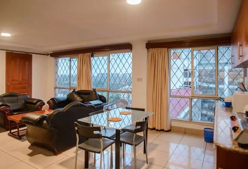 Diamond Plaza Apartments