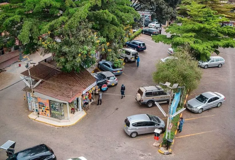 Diamond Plaza Apartments