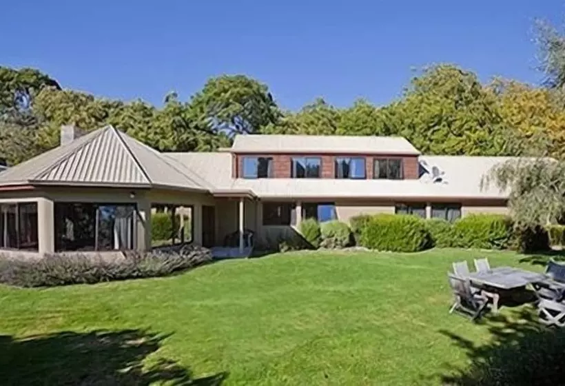 בית מלון כפרי Altamont Lodge