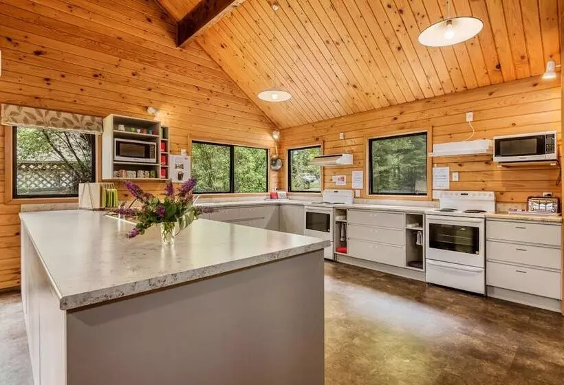 בית מלון כפרי Altamont Lodge