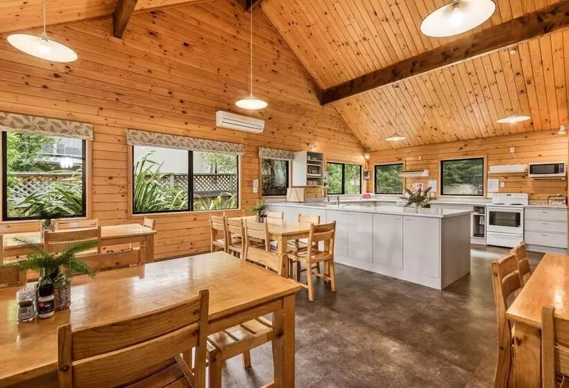 בית מלון כפרי Altamont Lodge