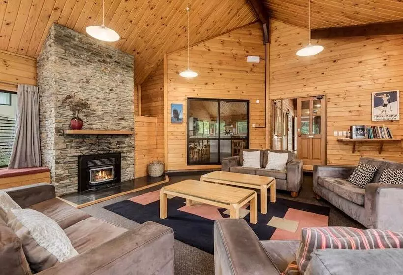 בית מלון כפרי Altamont Lodge