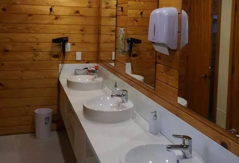 בית מלון כפרי Altamont Lodge