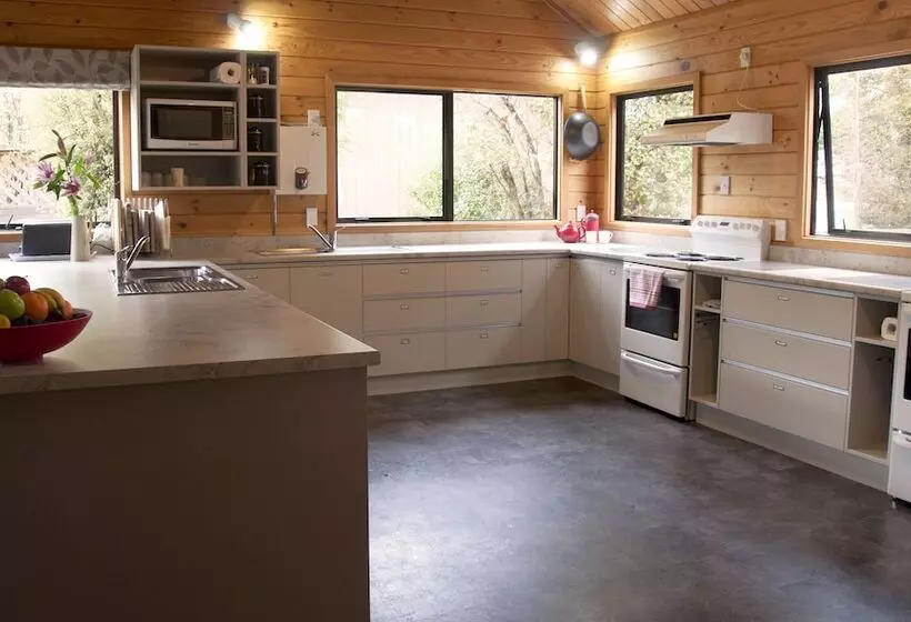 בית מלון כפרי Altamont Lodge