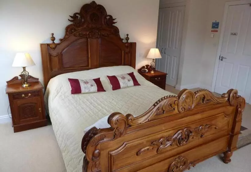 Hotelli Cameley Lodge   Self Catering