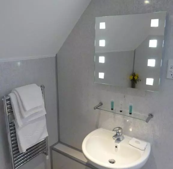 Hotelli Cameley Lodge   Self Catering