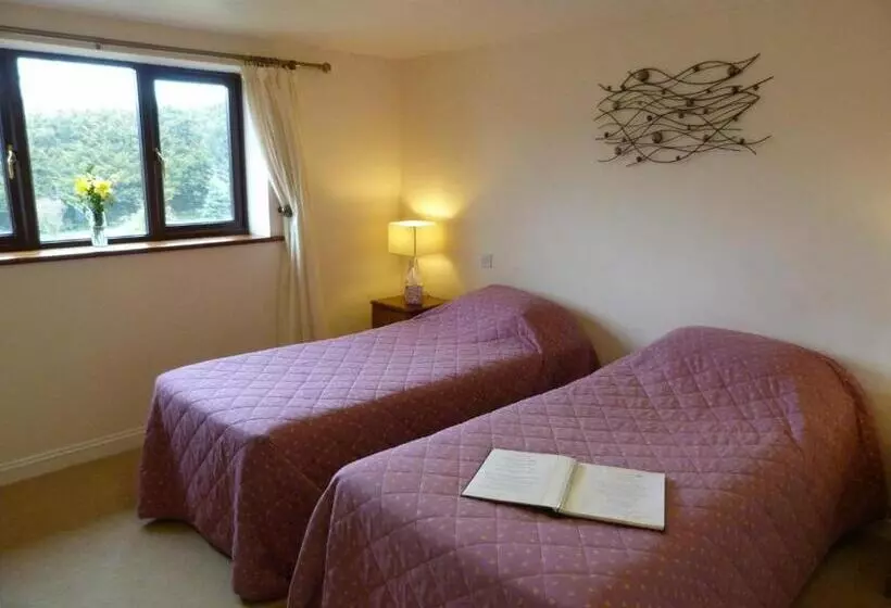 Hotelli Cameley Lodge   Self Catering