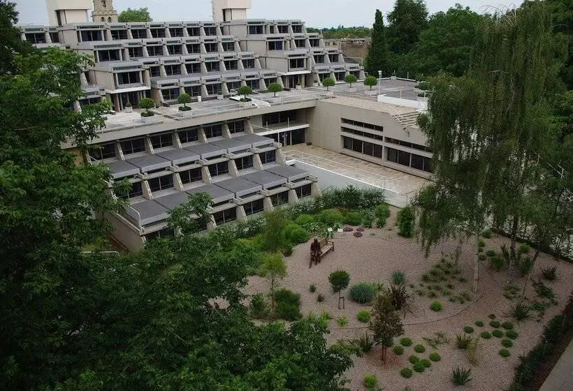 هتل Christ S College Cambridge