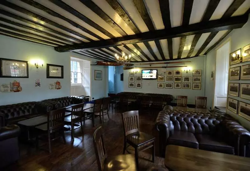 هتل Christ S College Cambridge