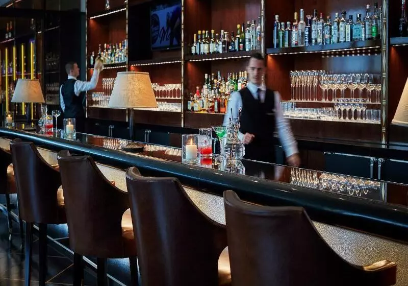 Four Seasons Hotel Bahrain Bay