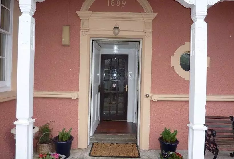 Hotel Glentower Lower Observatory